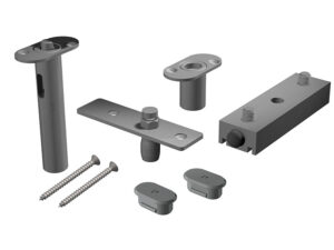 FOLDESÆT STAR HÆNGSLET DØR